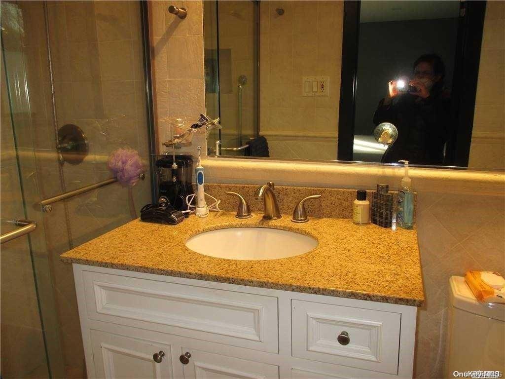 4 Imperial Court Property Photo 6