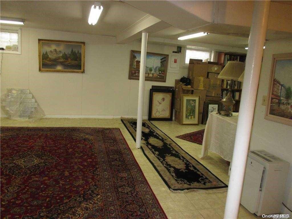 4 Imperial Court Property Photo 10