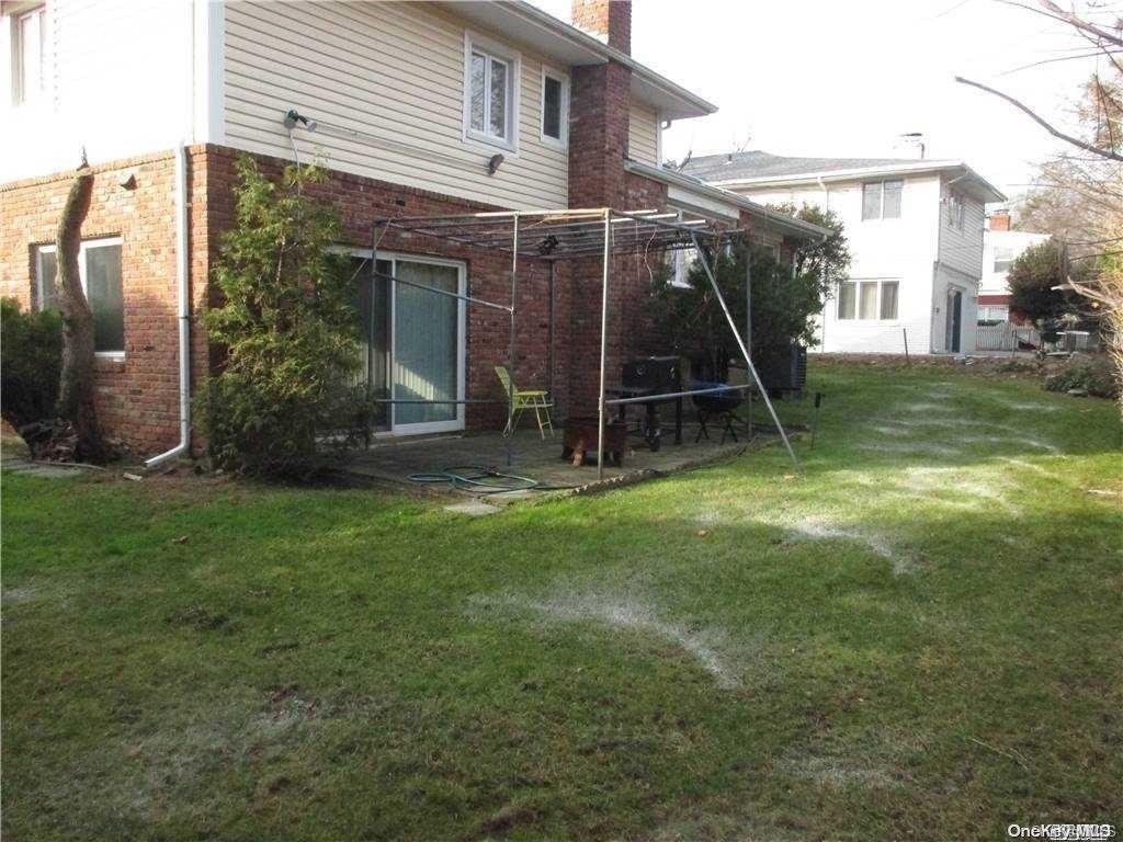 4 Imperial Court Property Photo 11
