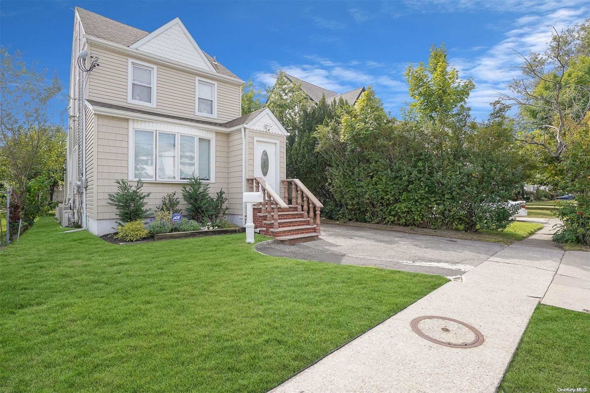 66 Kenmore Road Property Photo