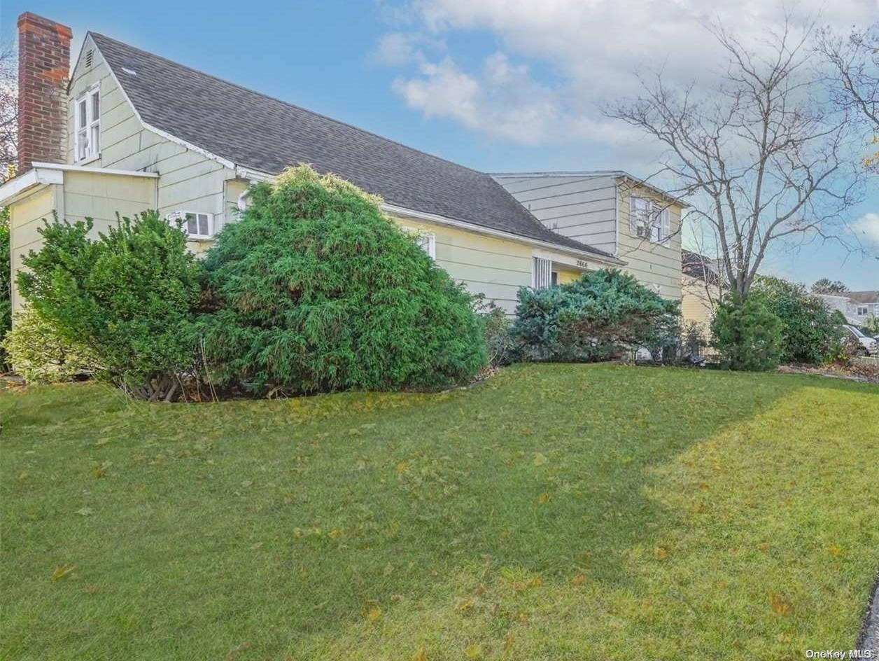 2666 Lexington Avenue Property Photo 1