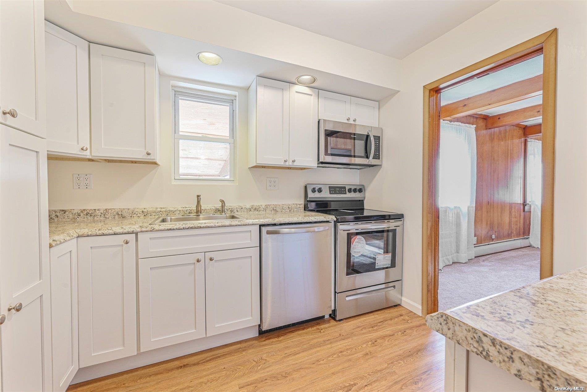 2666 Lexington Avenue Property Photo 5