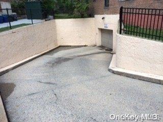 139-05 85th Drive 2g Property Photo 24