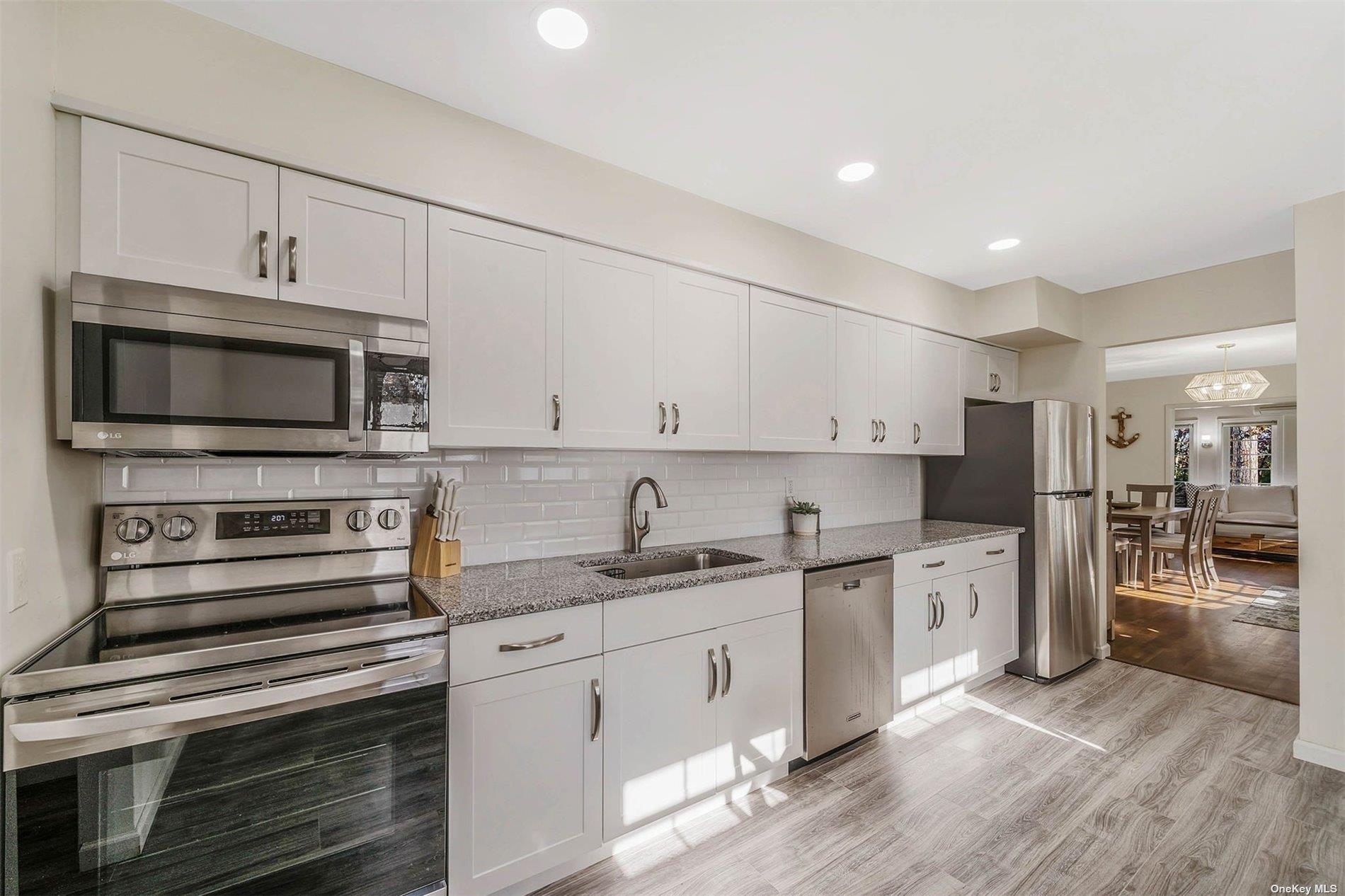 6 Rolling Hill Road Property Photo 11