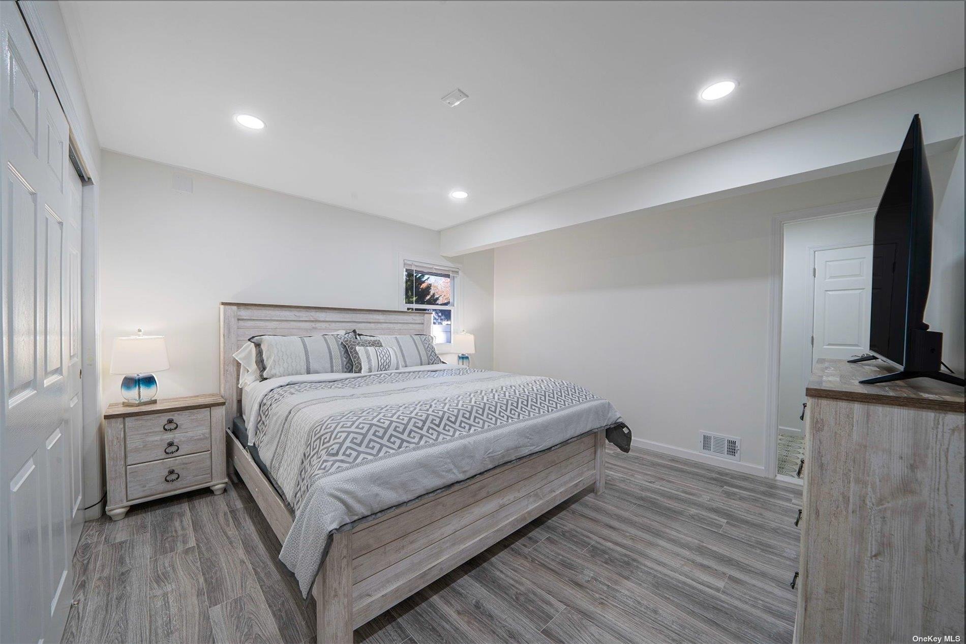 6 Rolling Hill Road Property Photo 12