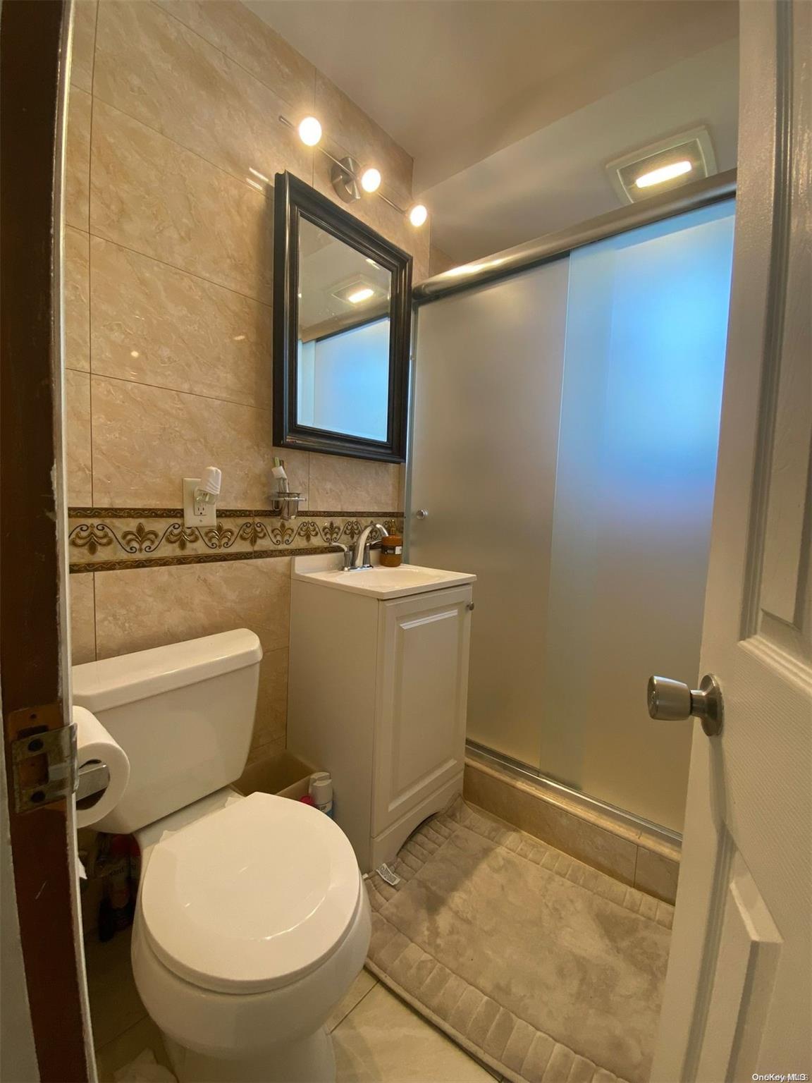 83-29 Little Neck Parkway Property Photo 6