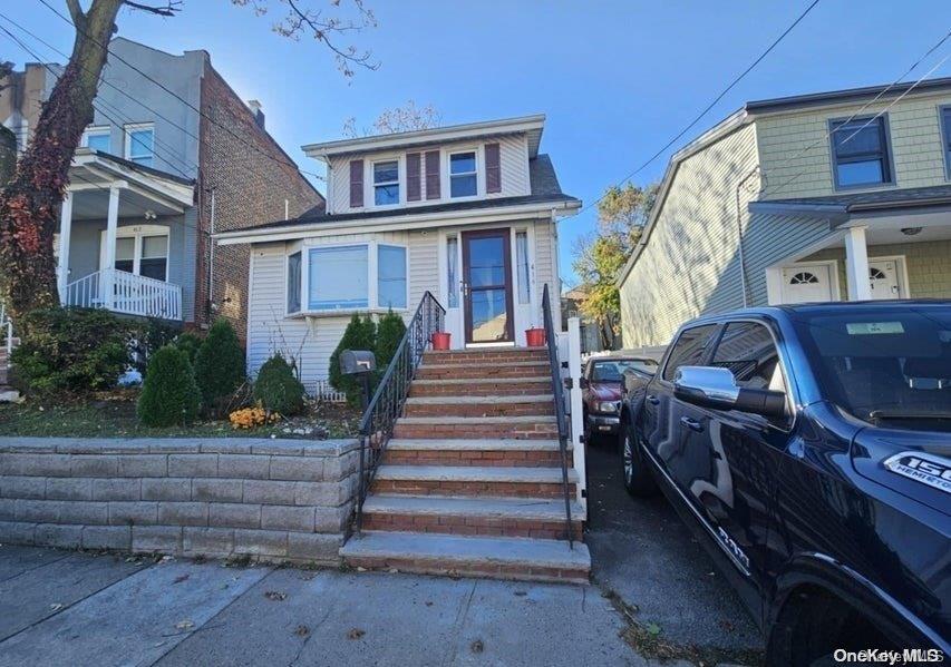414 Castleton Avenue Property Photo 2