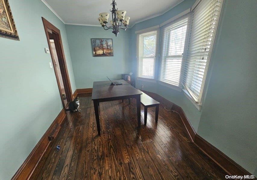 414 Castleton Avenue Property Photo 9