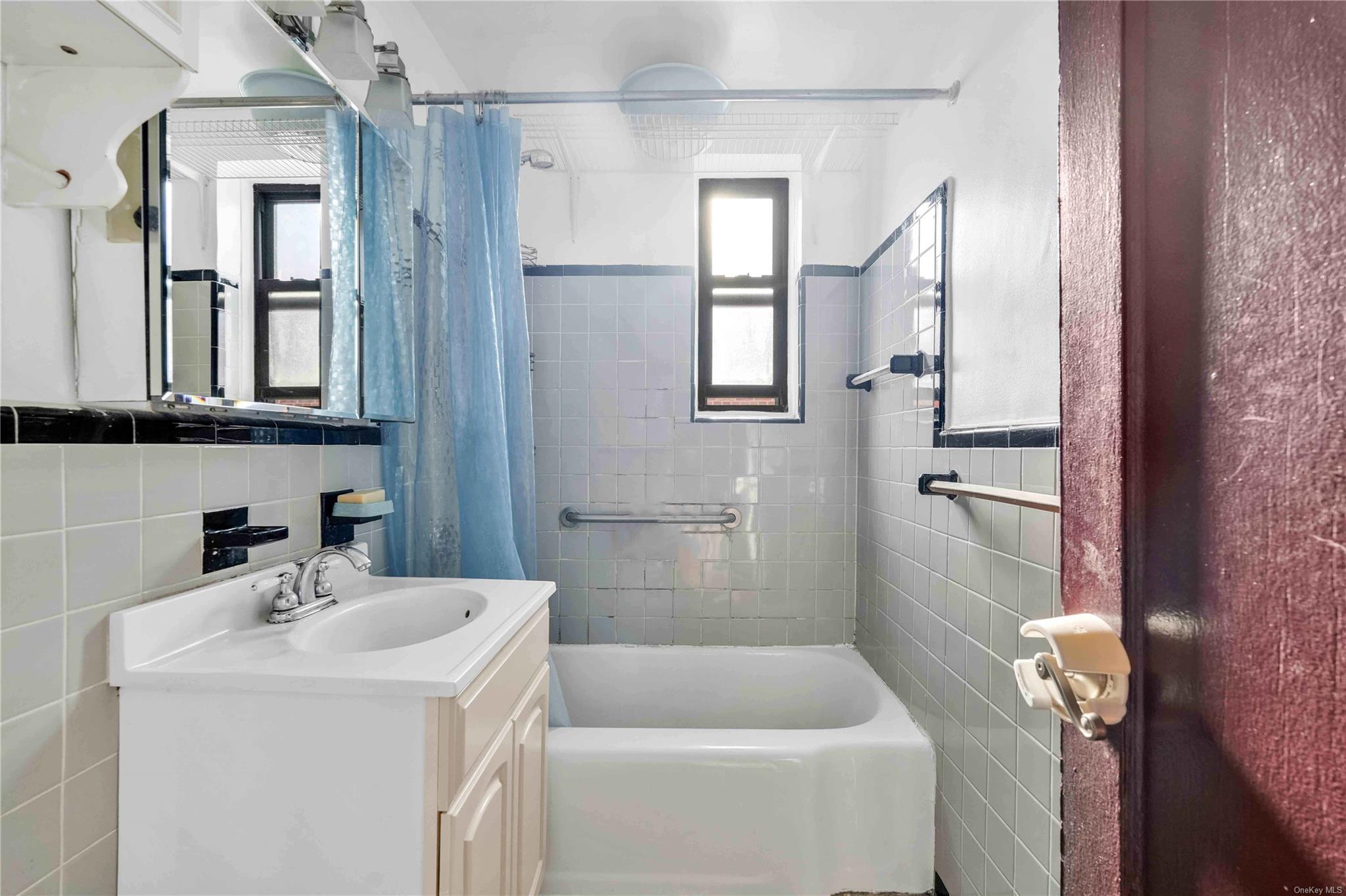 170-06 Crocheron Avenue 2c Property Photo 12