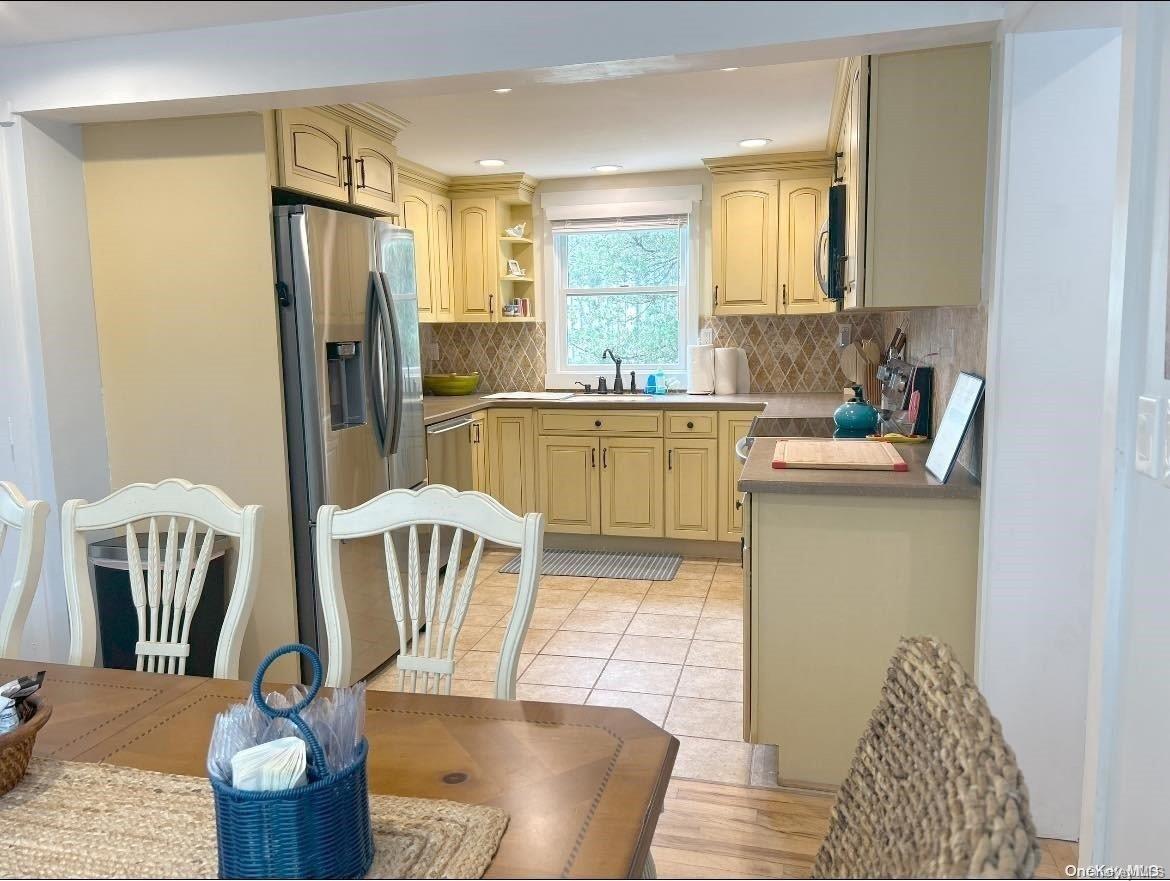 415 Dehnhoff Walk Property Photo 6