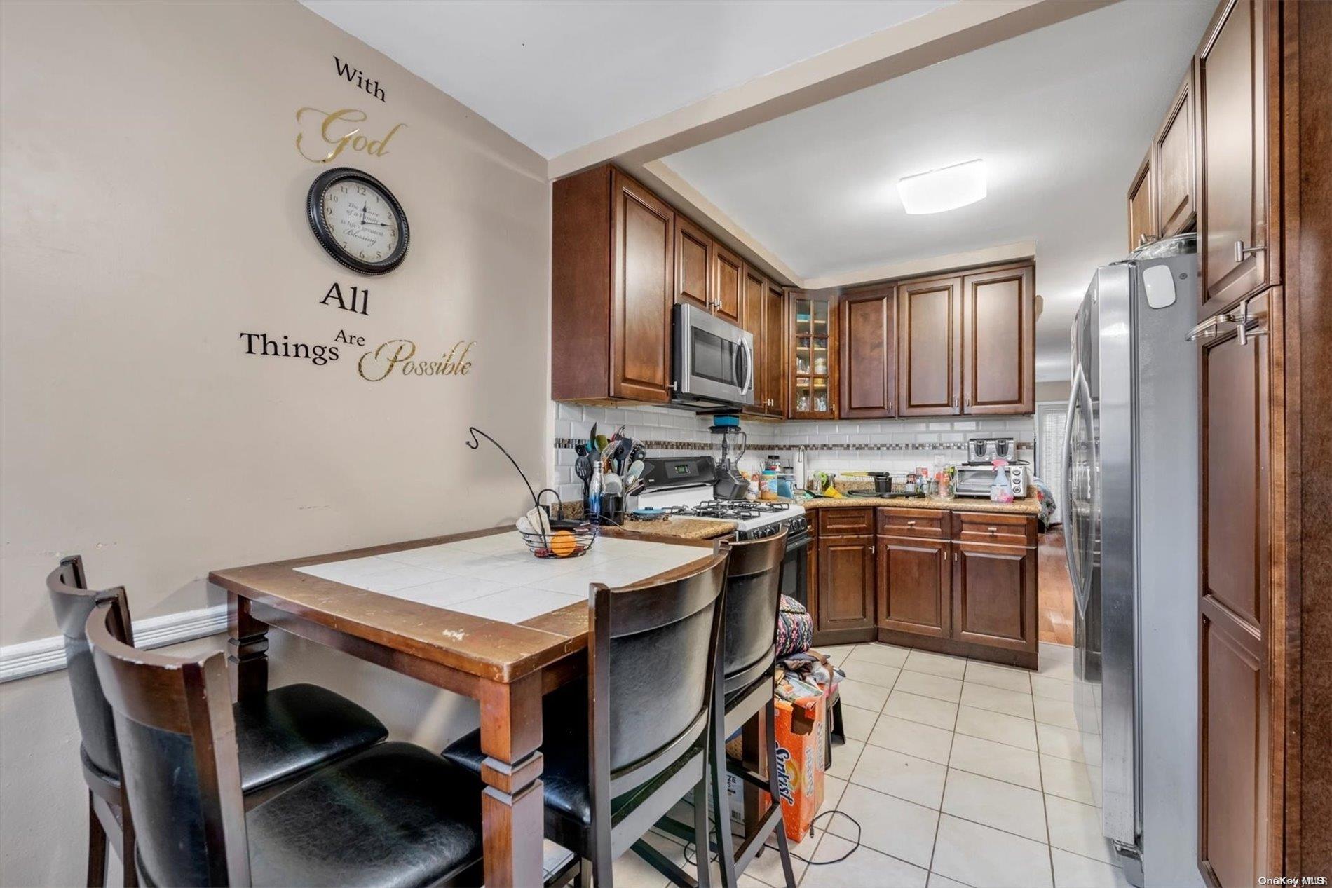 3086 Avenue W Property Photo 6