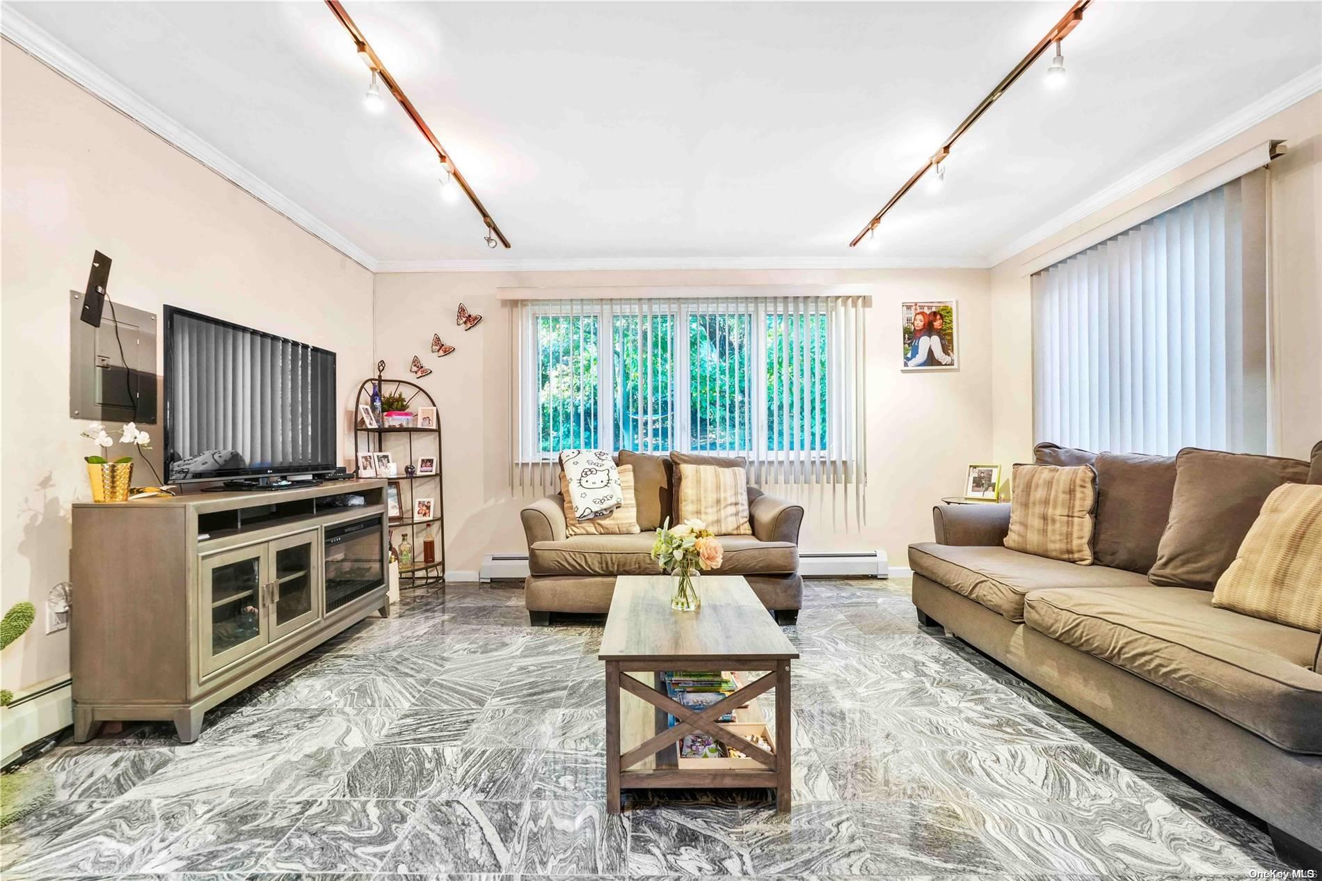 1260 Bretton Road Property Photo 4