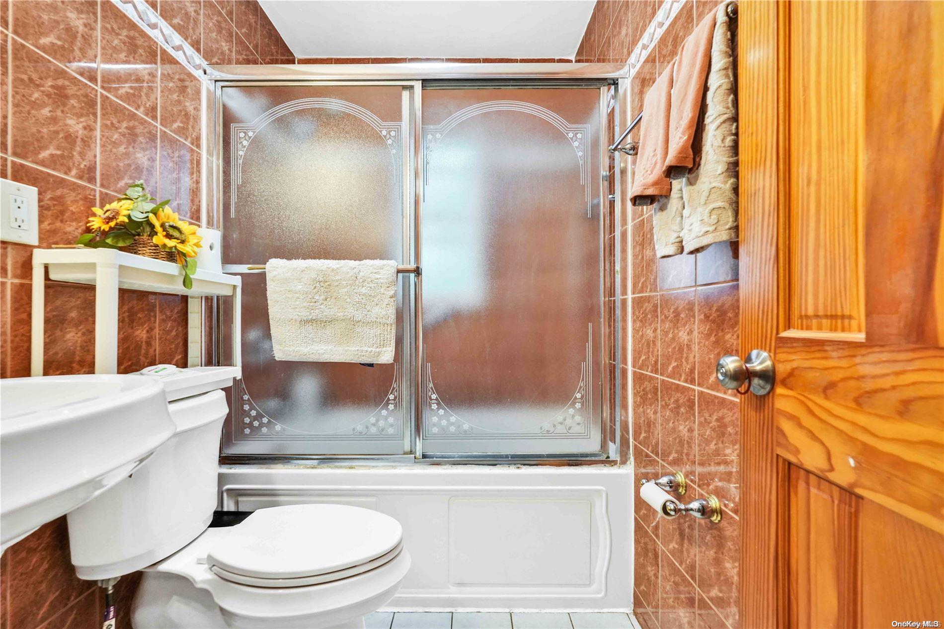 1260 Bretton Road Property Photo 11