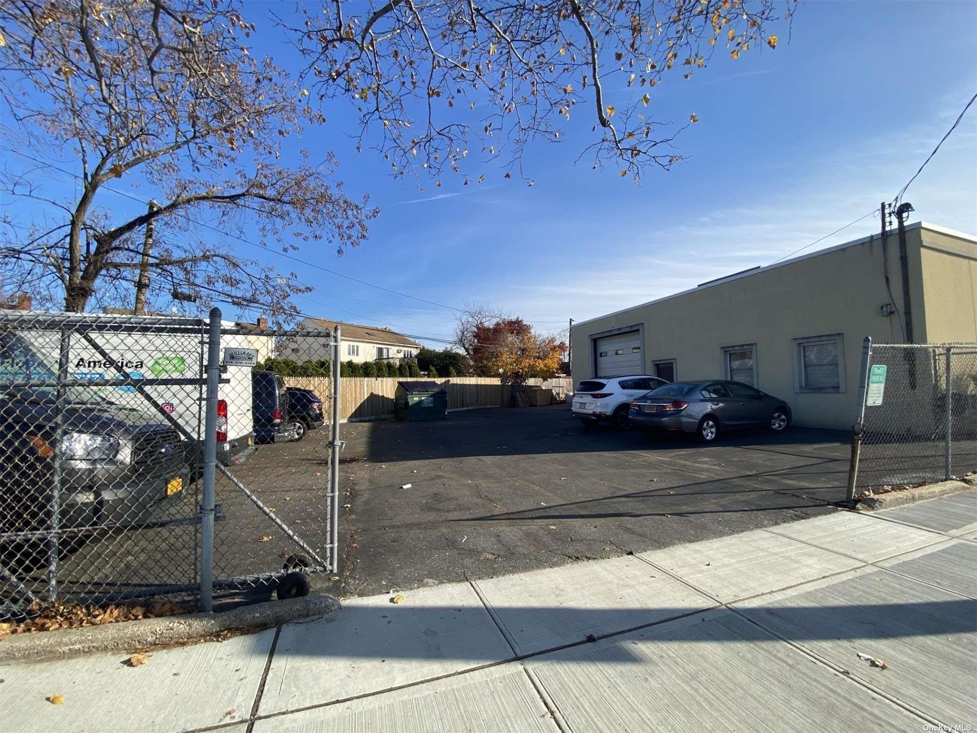 465 Franklin Avenue Property Photo 1