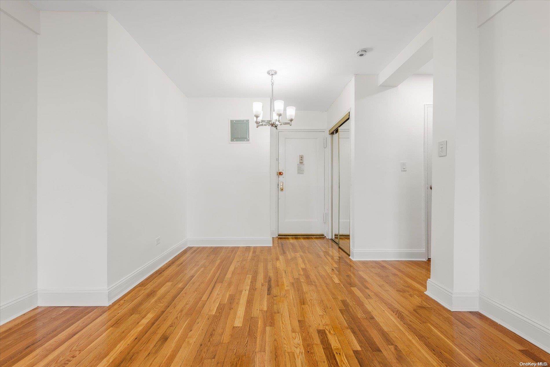 65-15 38th Avenue 5w Property Photo 2
