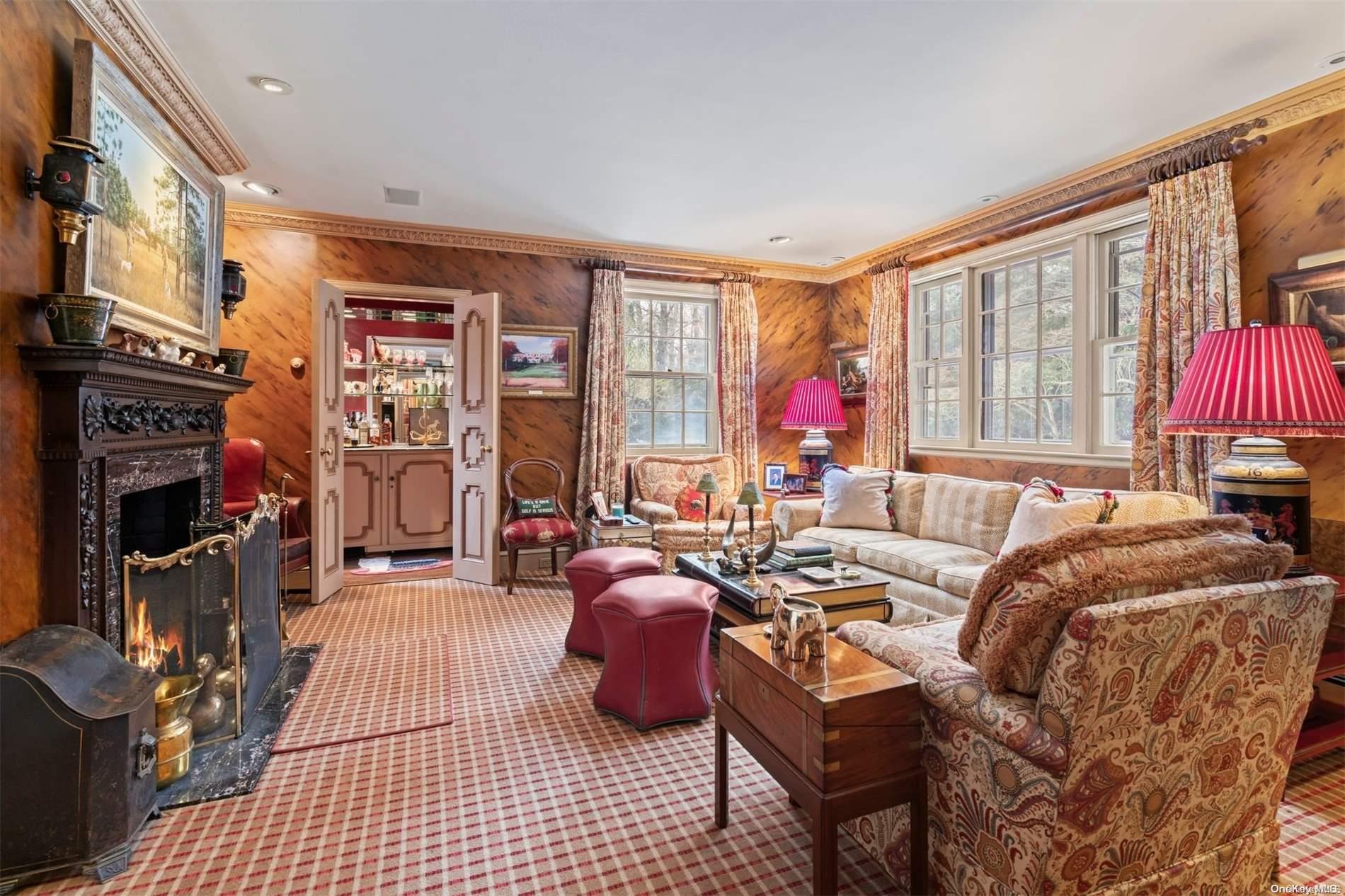 285 Piping Rock Road Property Photo 16