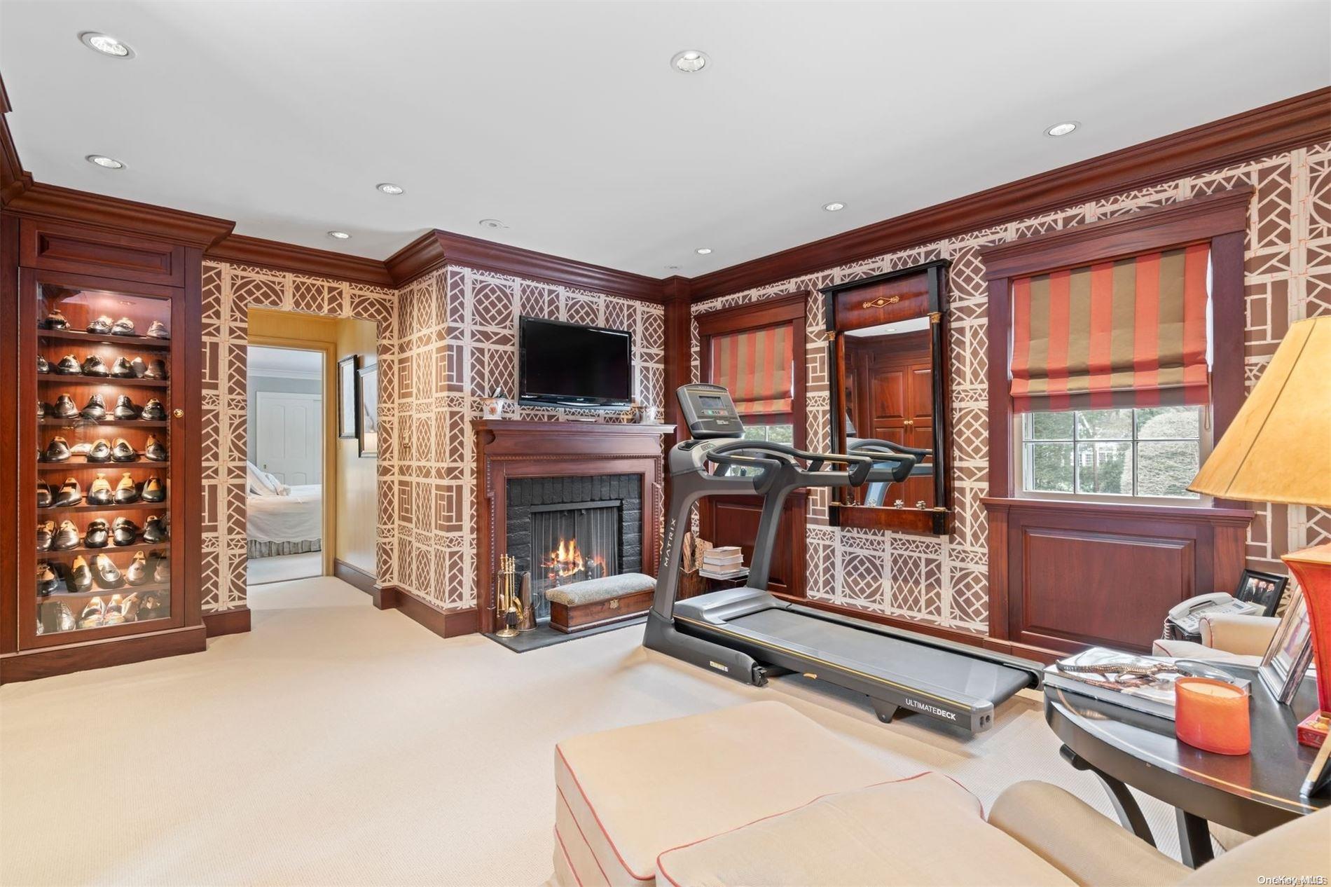 285 Piping Rock Road Property Photo 23
