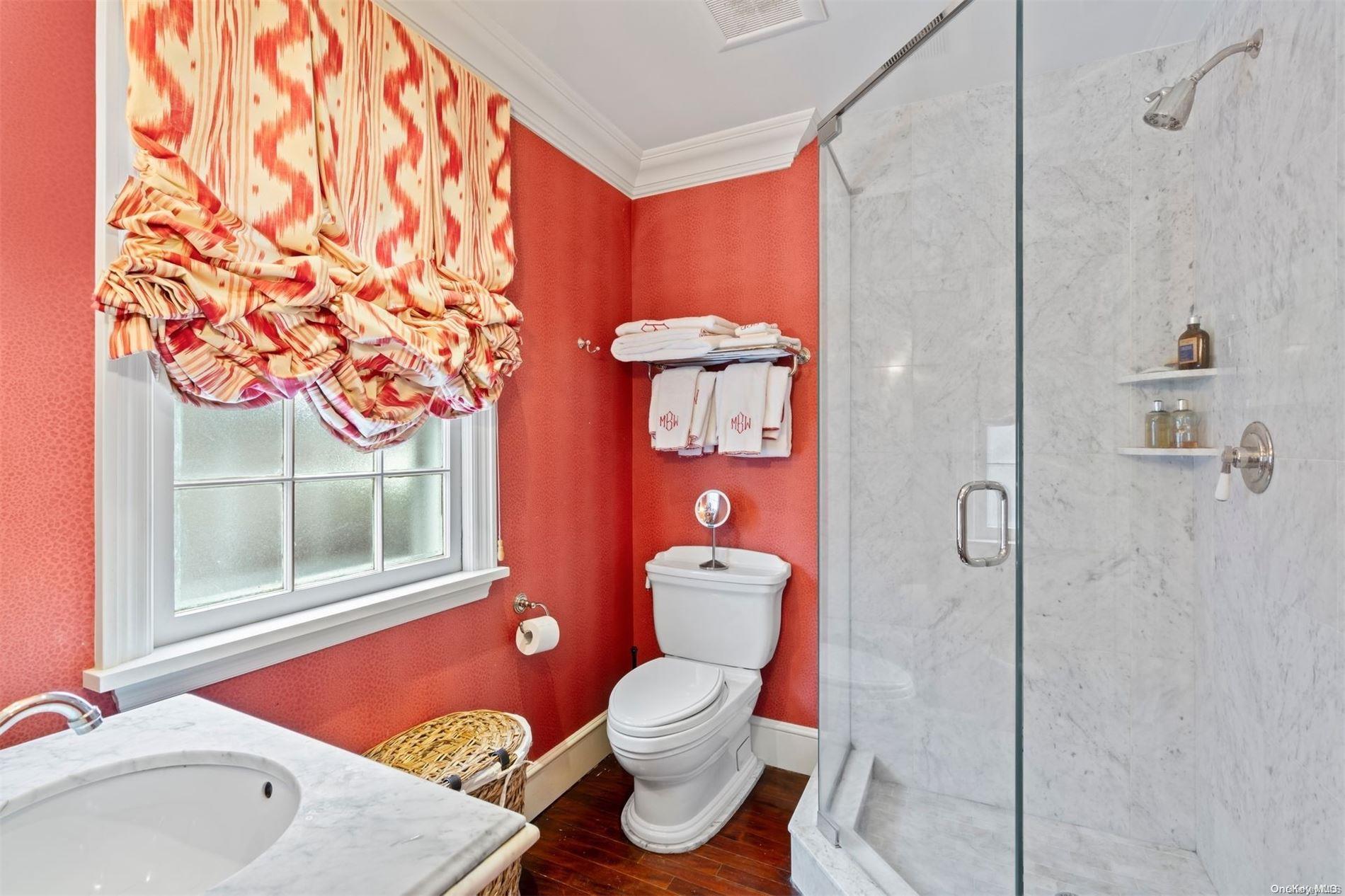 285 Piping Rock Road Property Photo 25
