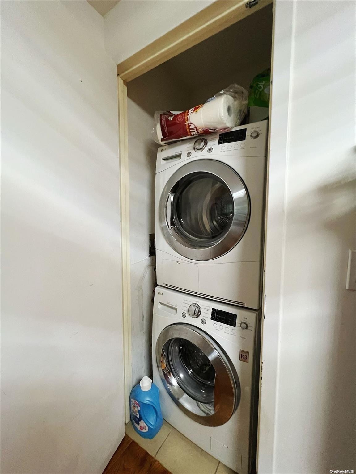 140-75 Ash Avenue 3e Property Photo 4