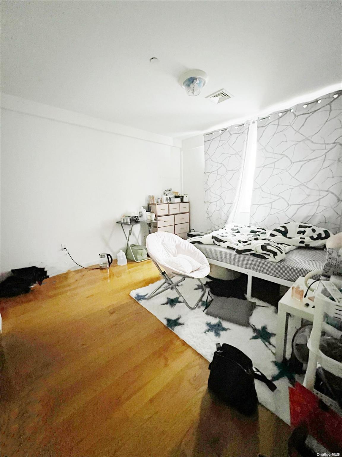 140-75 Ash Avenue 3e Property Photo 9