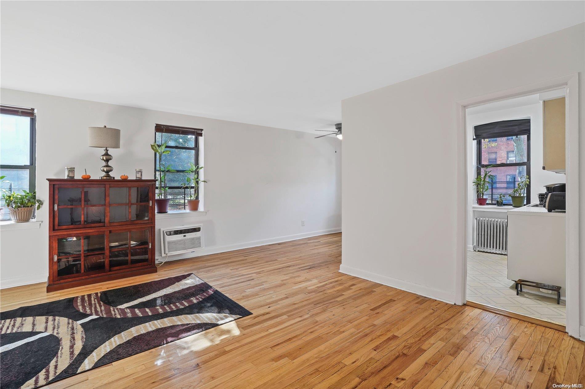 47-27 215 Place 1a Property Photo 5