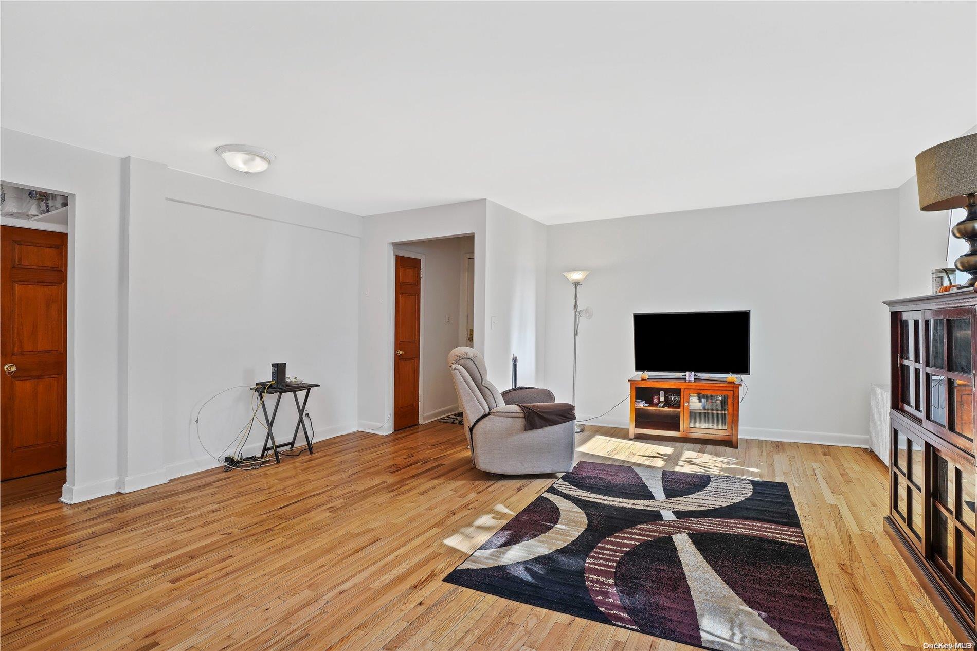 47-27 215 Place 1a Property Photo 7