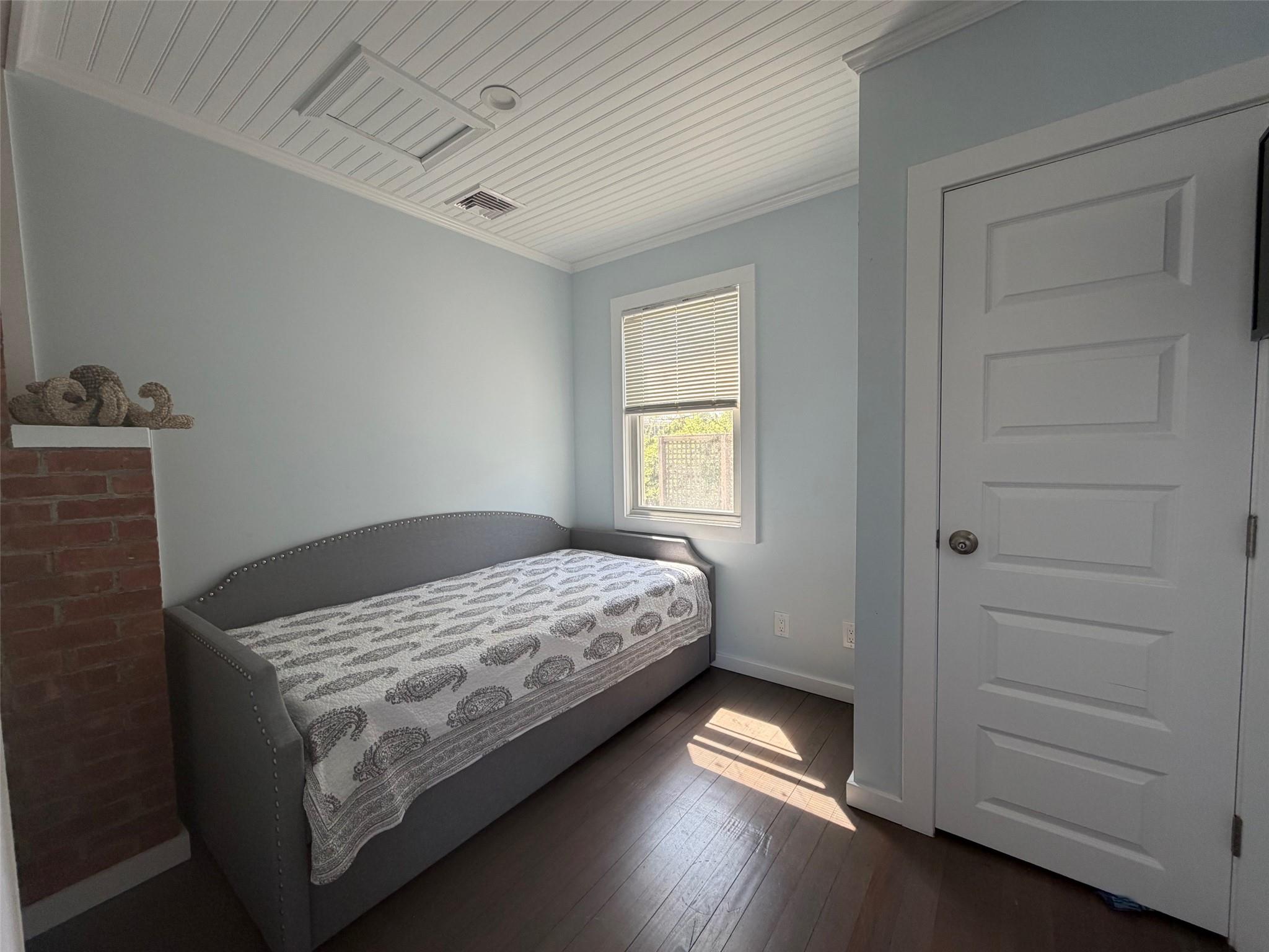 7 Crescent Walk Property Photo 9