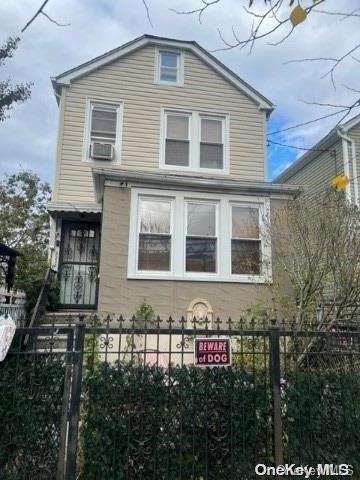 2225 Seward Avenue Property Photo