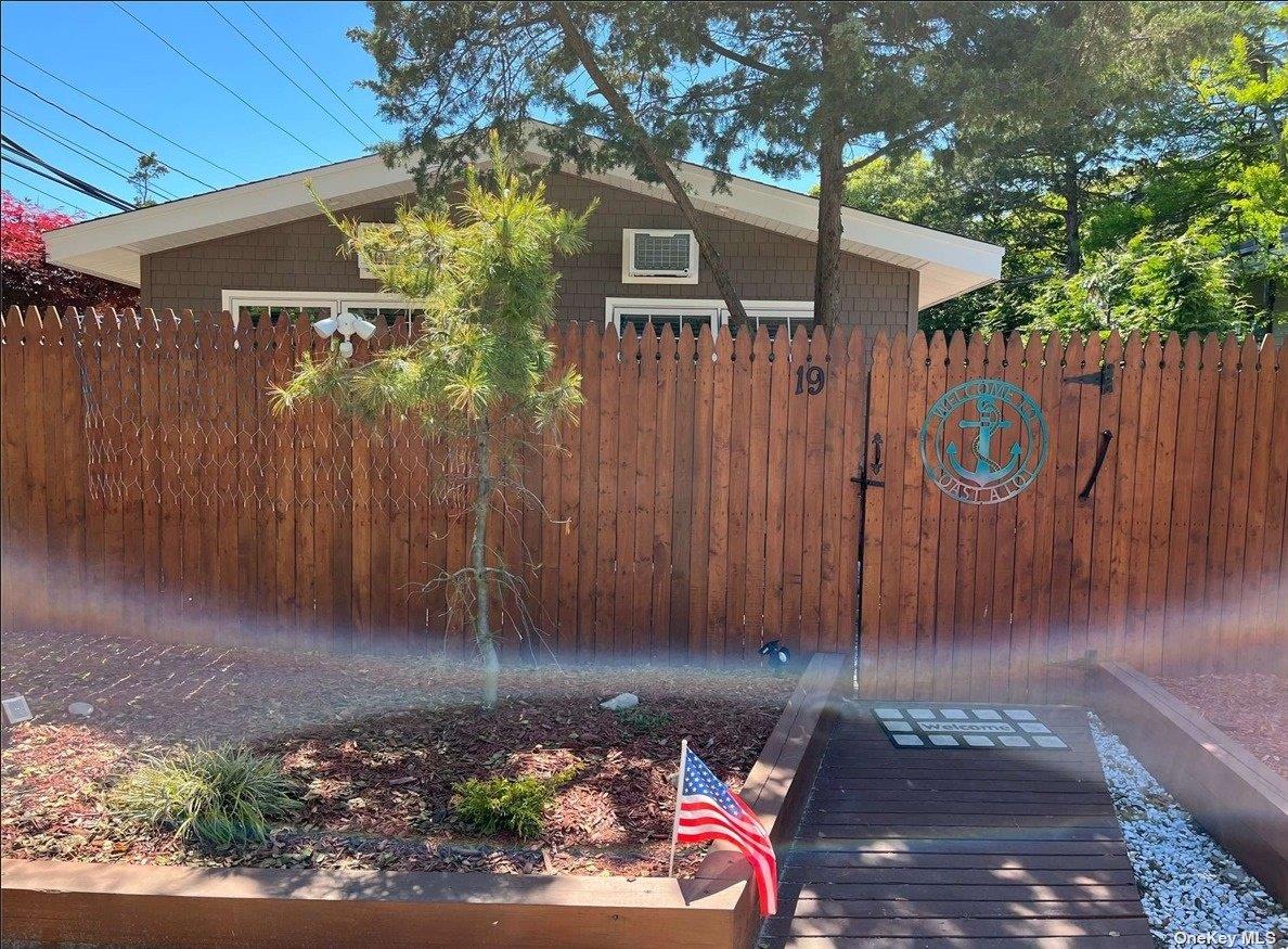 19 Champlain Street Property Photo 1