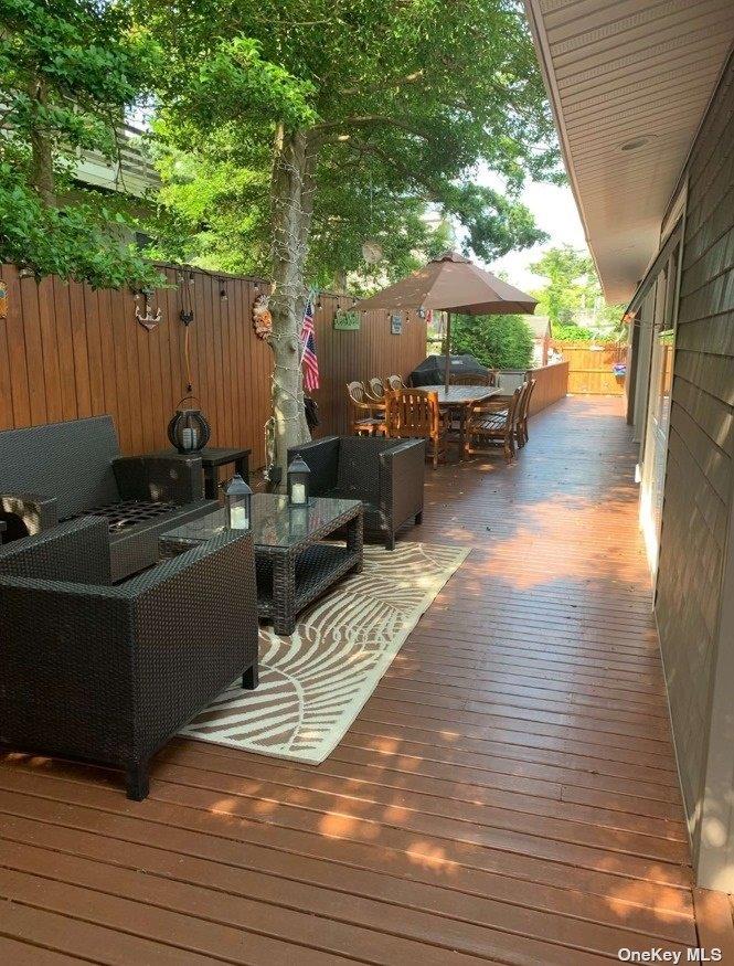 19 Champlain Street Property Photo 12