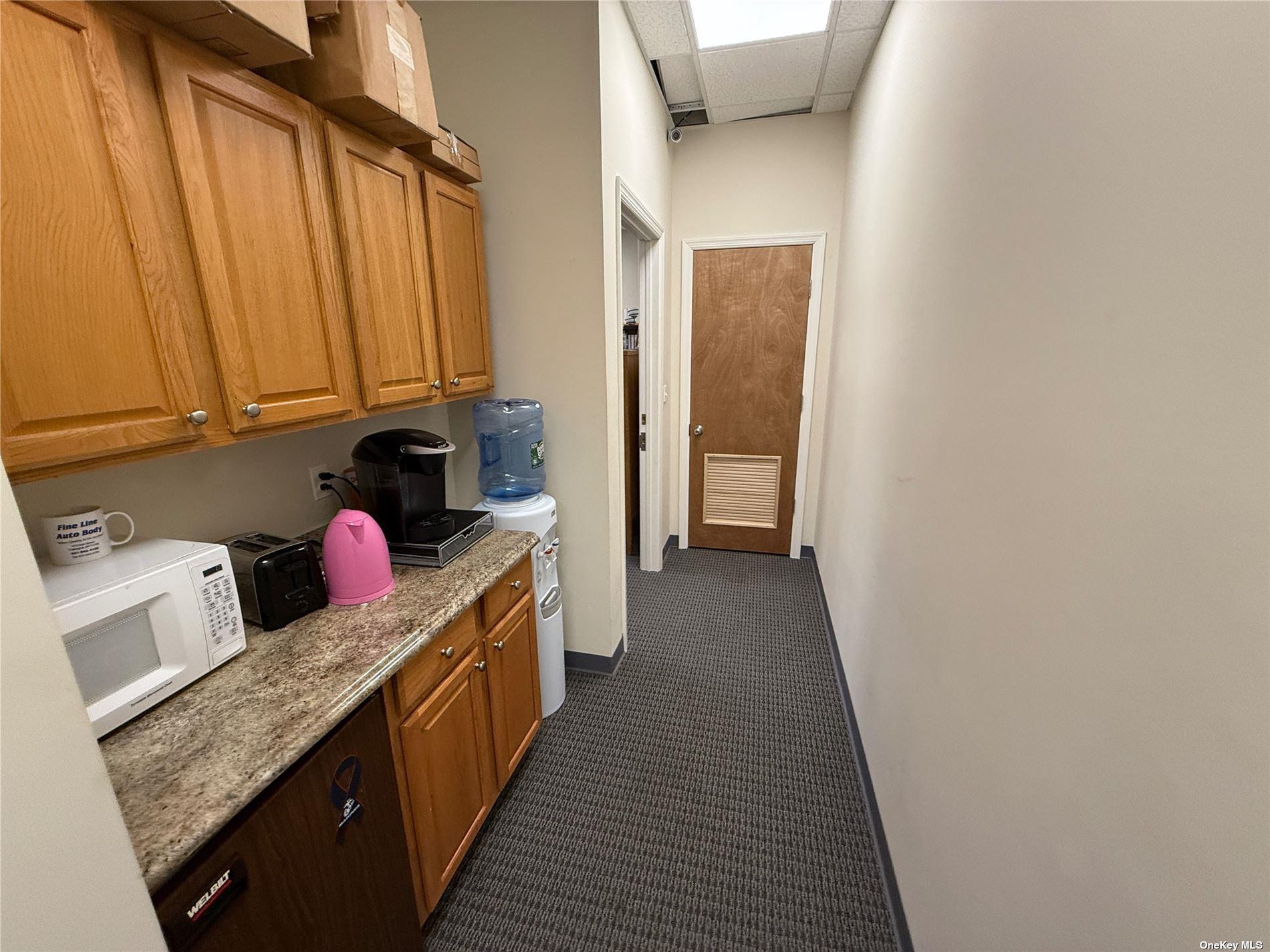 171 S First Street B Property Photo 3