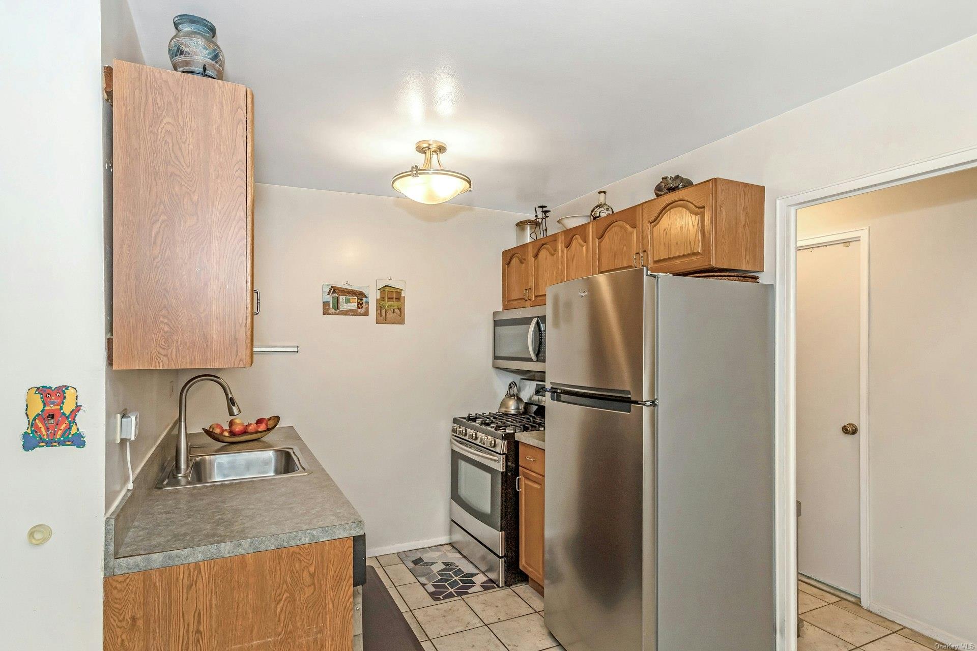 175-20 Wexford Terrace 4s Property Photo 11