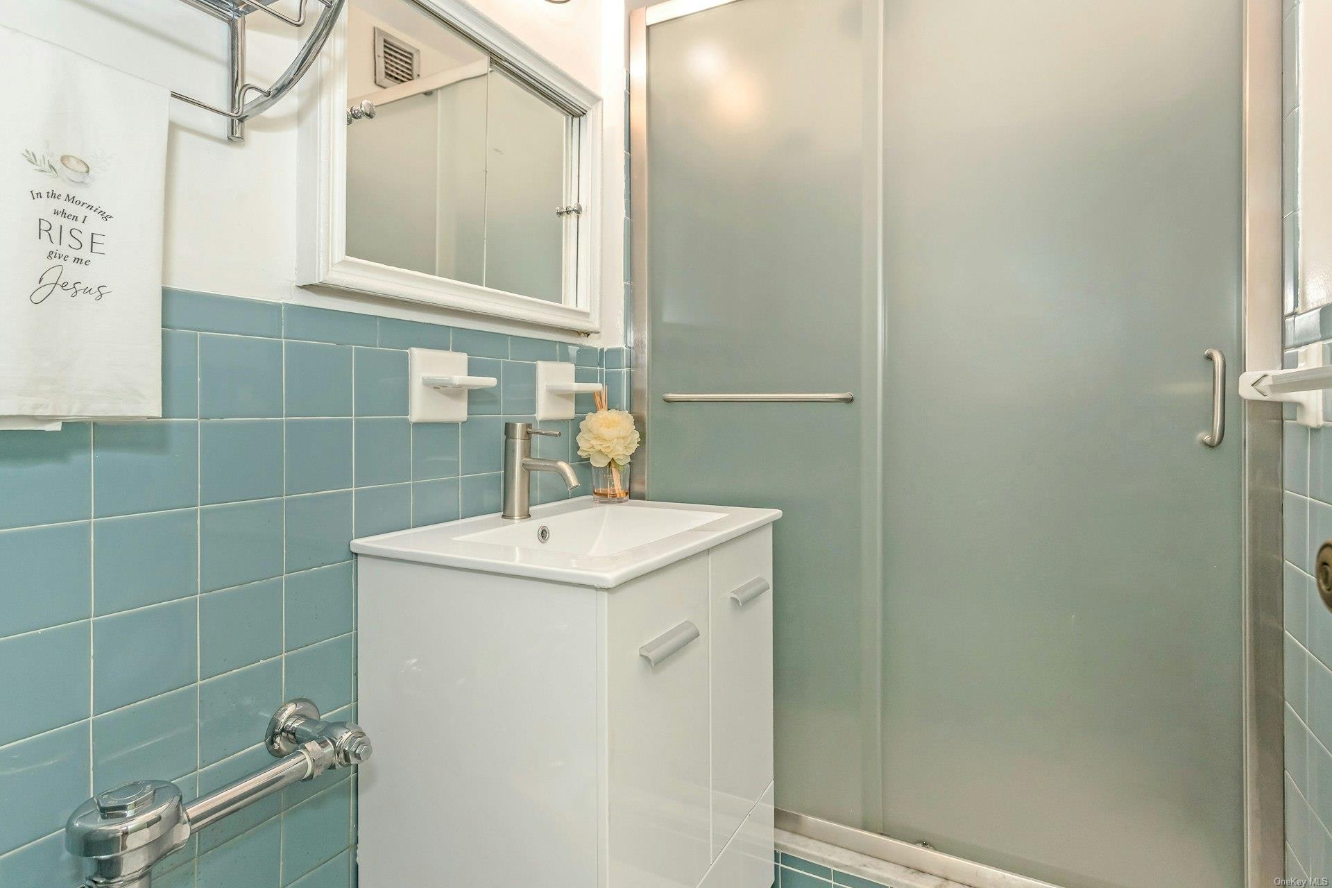 175-20 Wexford Terrace 4s Property Photo 17