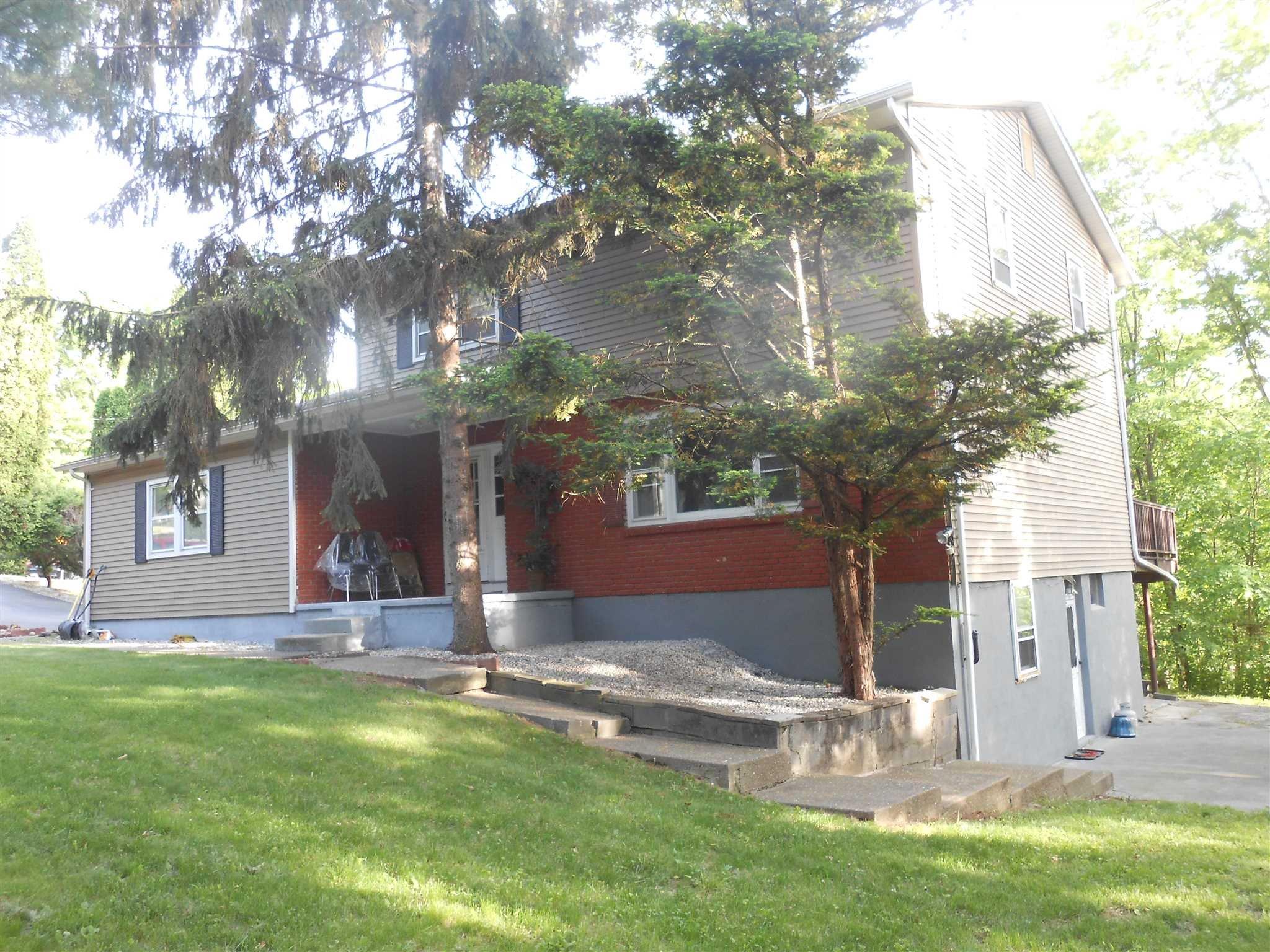 102 Simone Drive Property Photo 1