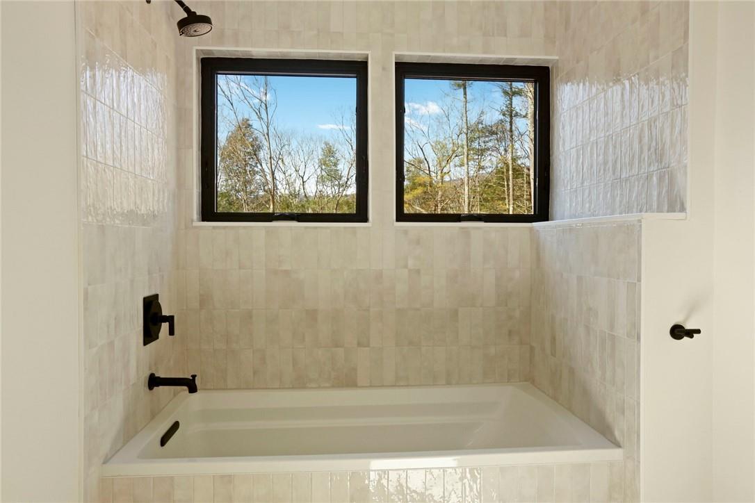 54 Tetta Lane Property Photo 17