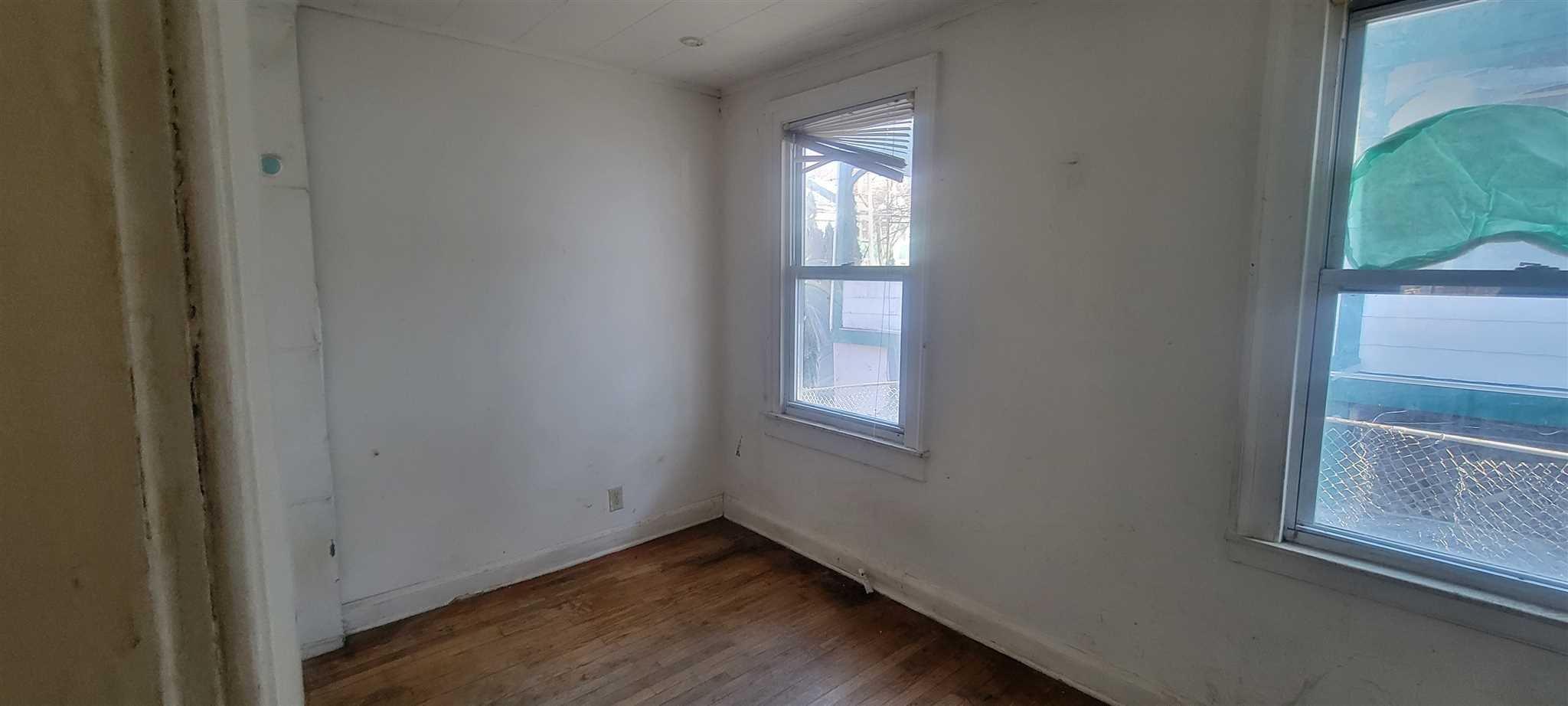 77 Montgomery Property Photo 7