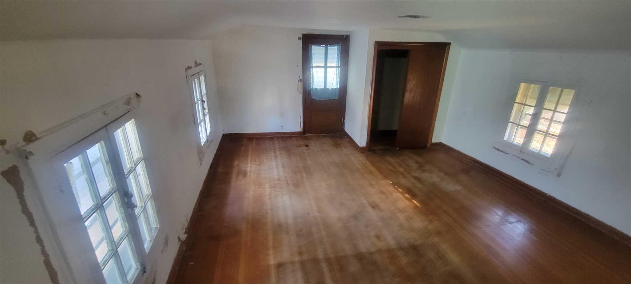 77 Montgomery Property Photo 11