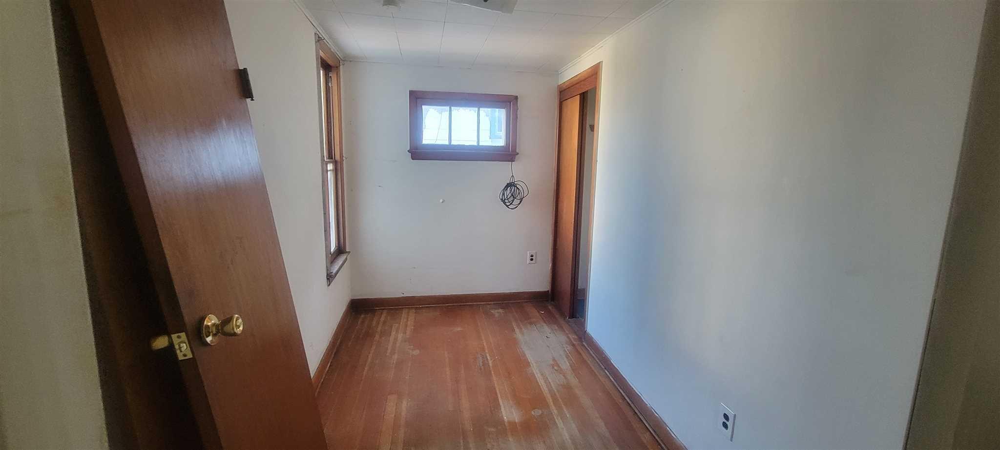 77 Montgomery Property Photo 12