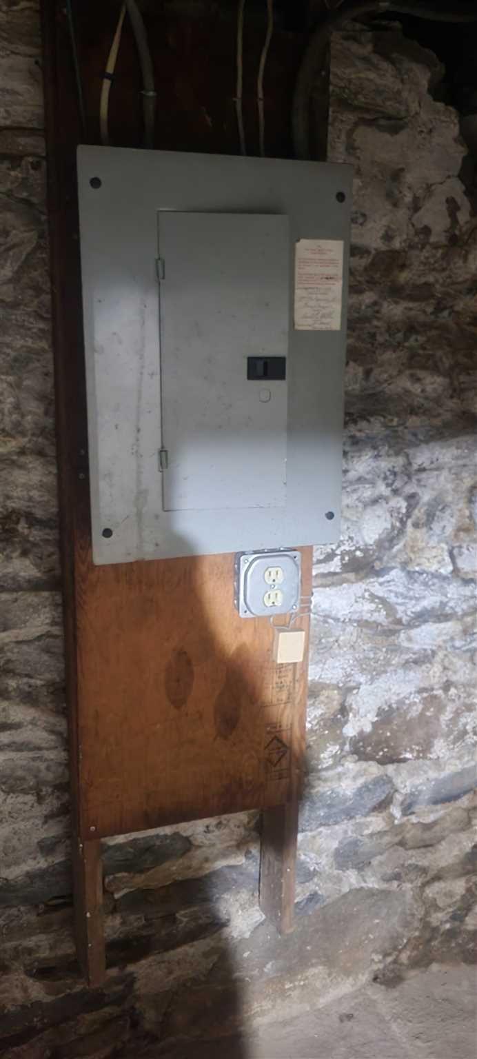 77 Montgomery Property Photo 20