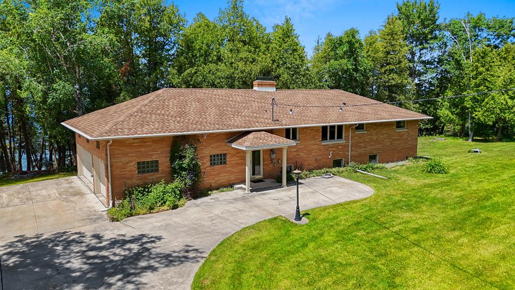 2441 White Star Rd Property Photo 1