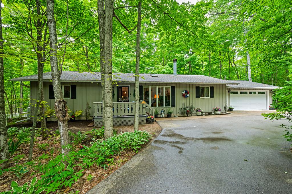 10849 Trillium Ln Property Photo 1