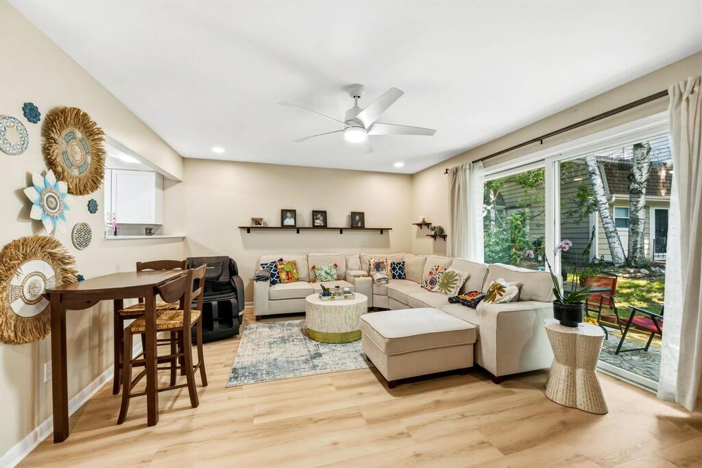 10712 Timber Ridge Cr Property Photo 1