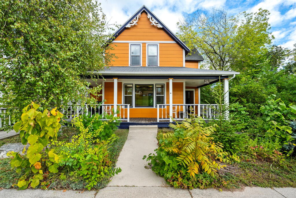 26 W Pine St Property Photo 1