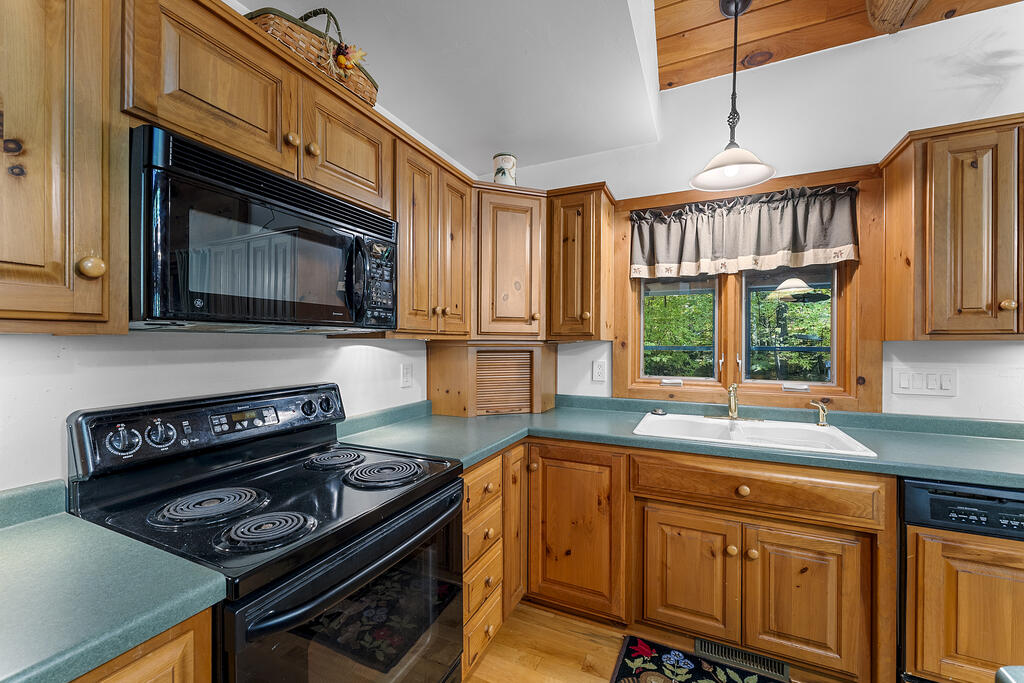 5922 Bluff Ledge Rd Property Photo 20