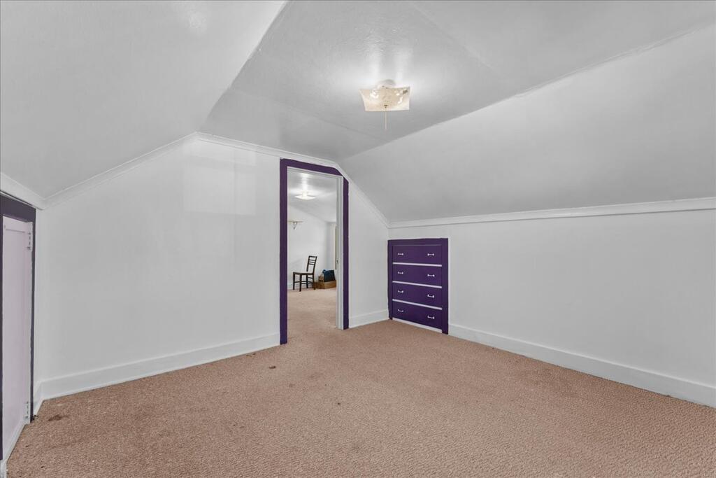 710 Ellis St Property Photo 23