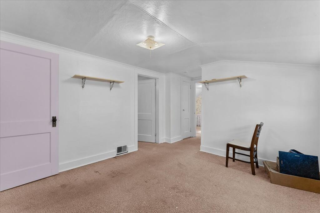 710 Ellis St Property Photo 25