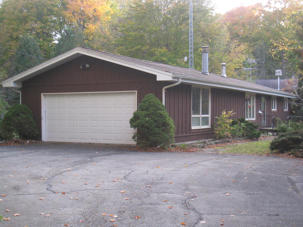7873 County Hwy C Property Photo 1