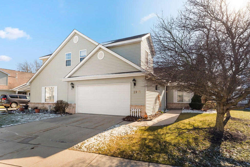 2911 Lake Pointe Drive Property Photo 1