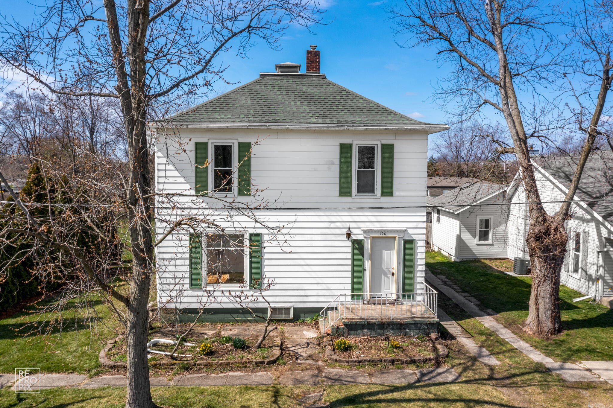 106 N Jefferson Street Property Photo 1