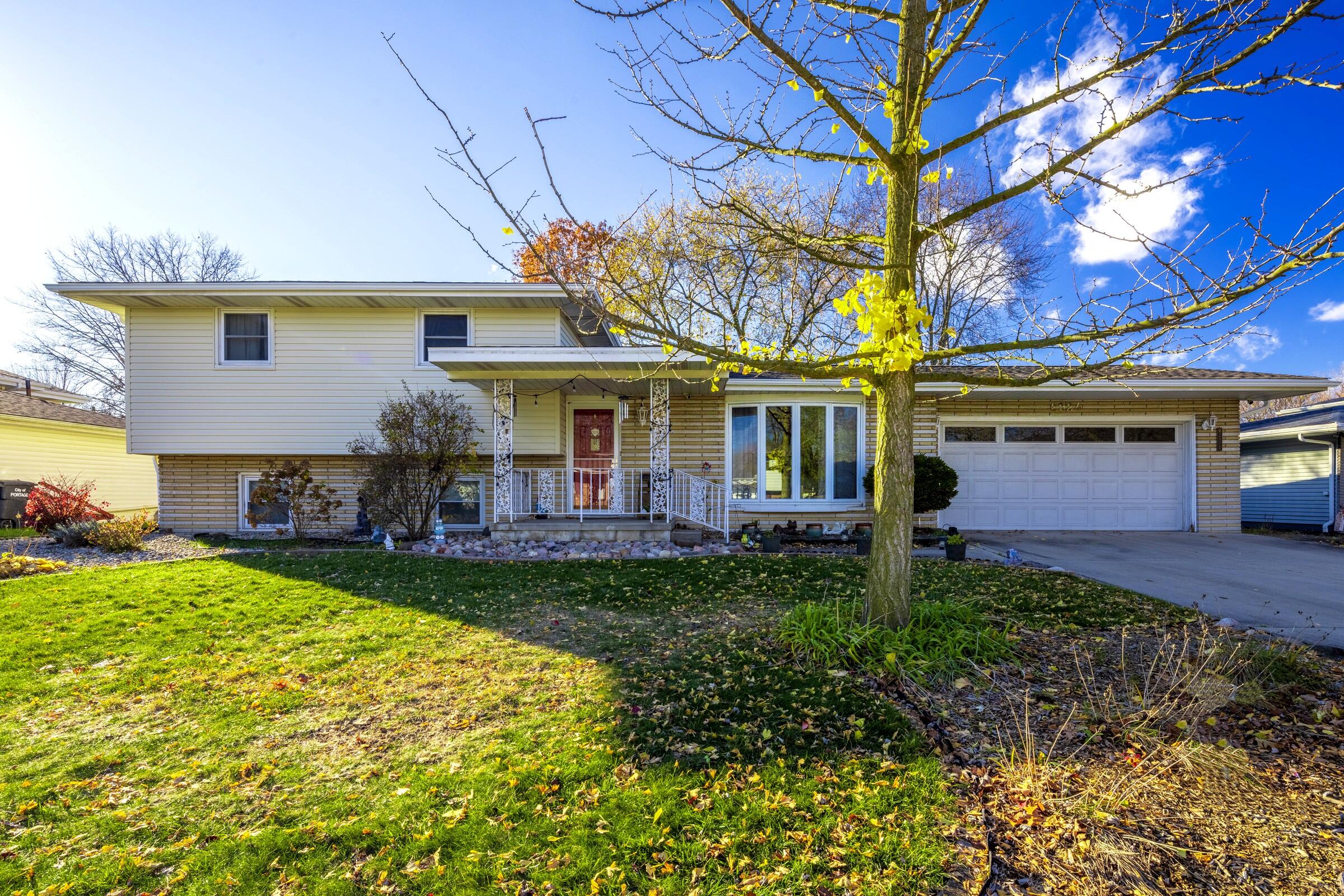 2924 Sunset Street Property Photo 1